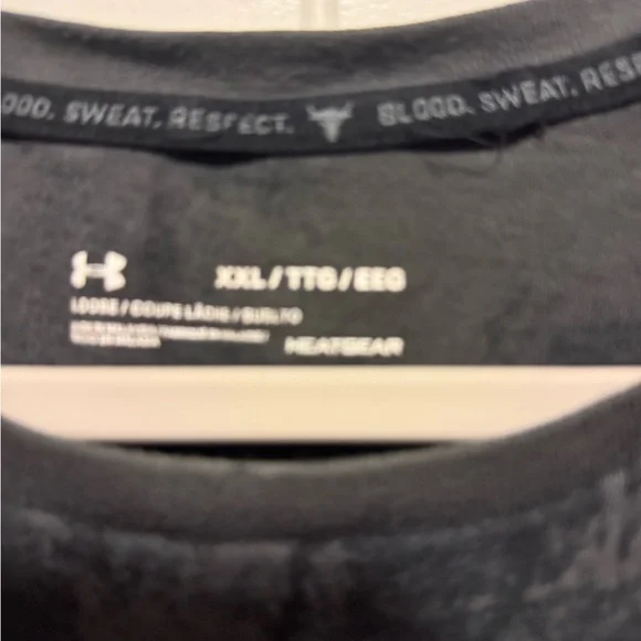 Under Armour Black Graphic T-Shirt Disrupt size XXL - Picture 3 of 5